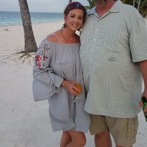 Off or on the shoulder dress w/bell sleeves